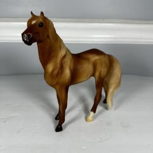 Breyer Reeves Palomino‎ 7” Horse Brown